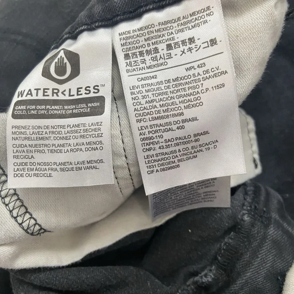 Levi’s 541 Jeans Black Size 42 X 32*